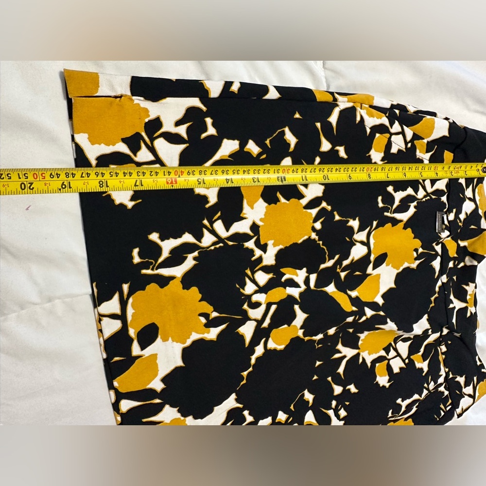 Peck&Peck Women's Floral Athletic Skort Black Yellow Built-in Shorts Size 8 - Picture 3 of 9